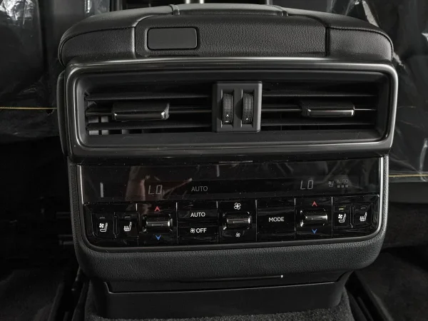 Lexus LX, IV фото №37