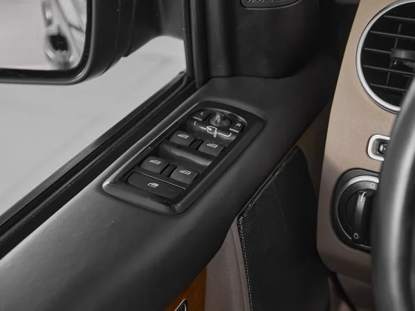 Land Rover Discovery, IV фото №11