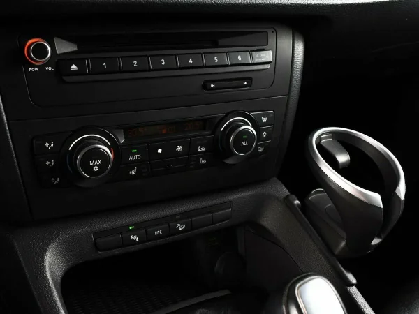 BMW X1, I (E84) фото №9
