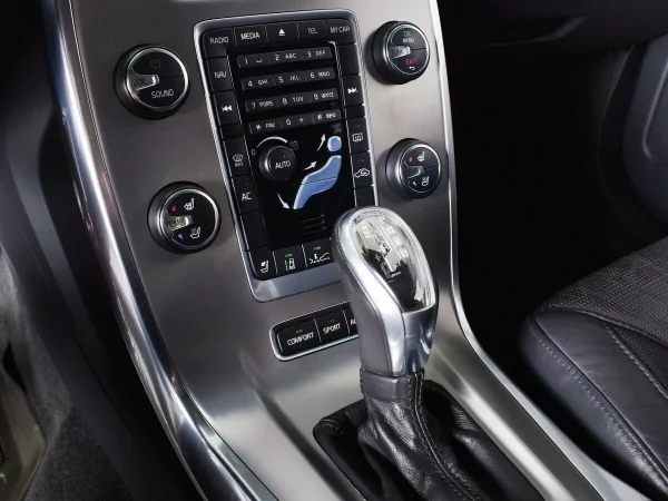 Volvo S80, II Рестайлинг фото №8