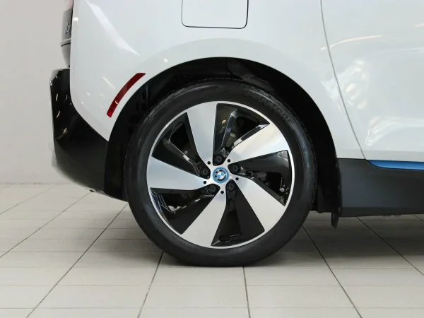 BMW i3, I (I01) Рестайлинг фото №6