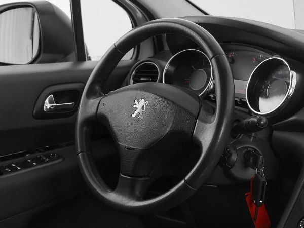 Peugeot 3008, I фото №10
