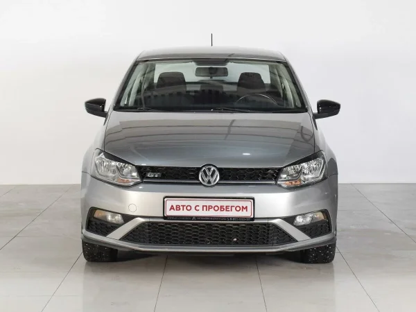 Volkswagen Polo, V Рестайлинг фото №2