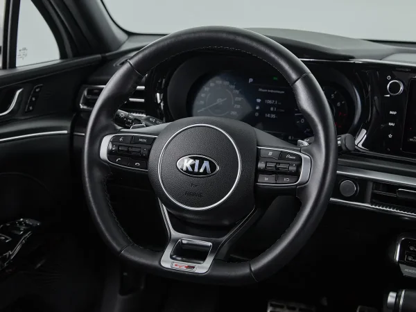Kia K5, III фото №31