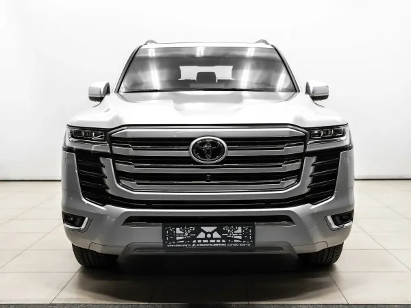 Toyota Land Cruiser, 300 Series фото №2