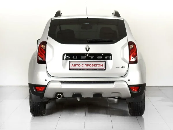 Renault Duster, I Рестайлинг фото №5