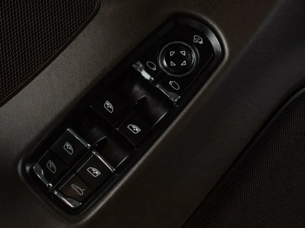 Porsche Panamera, I Рестайлинг фото №10