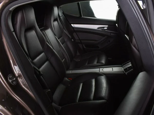 Porsche Panamera, I Рестайлинг фото №15