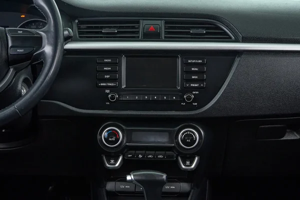 Kia Rio, IV фото №9