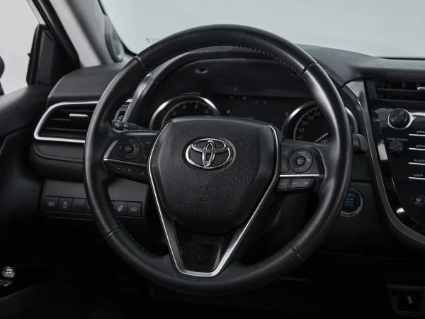 Toyota Camry, VIII (XV70) фото №19