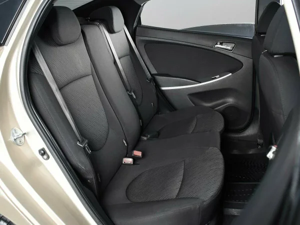 Hyundai Solaris, I фото №12