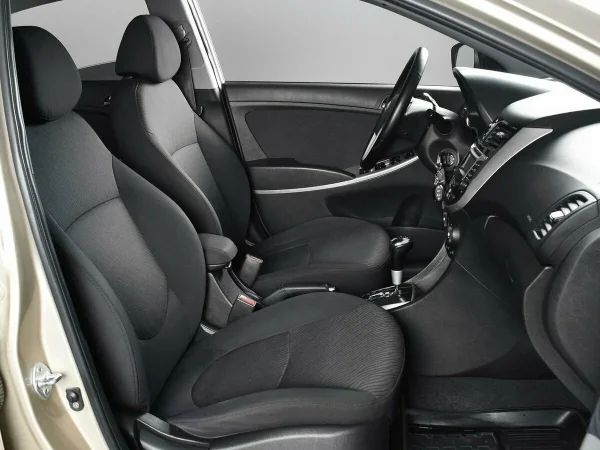 Hyundai Solaris, I фото №7