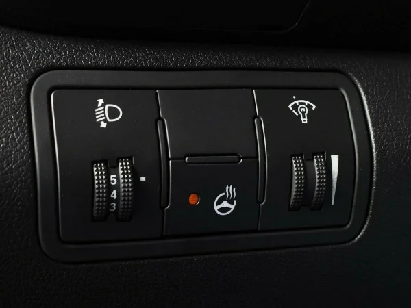 Hyundai Solaris, I фото №8