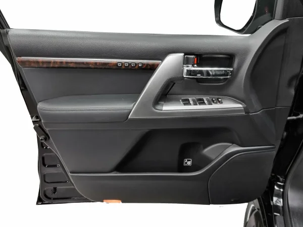 Toyota Land Cruiser, 200 Series Рестайлинг 1 фото №10