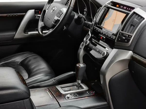 Toyota Land Cruiser, 200 Series Рестайлинг 1 фото №16