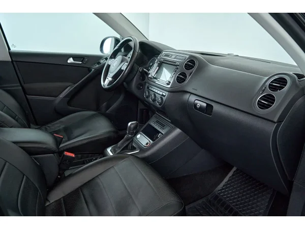 Volkswagen Tiguan, I Рестайлинг фото №11