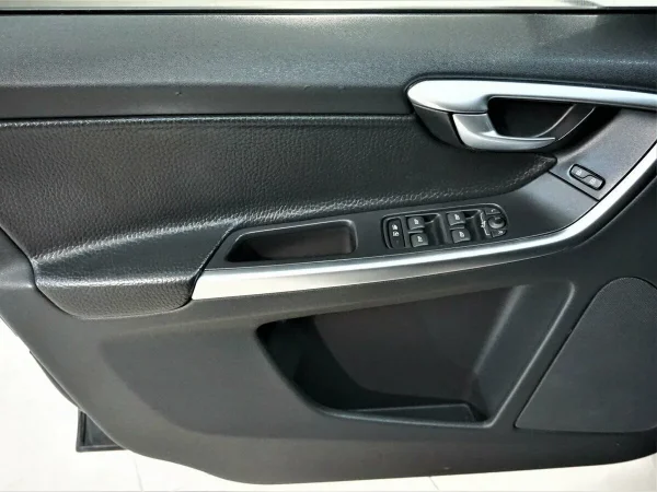 Volvo XC60, I фото №8