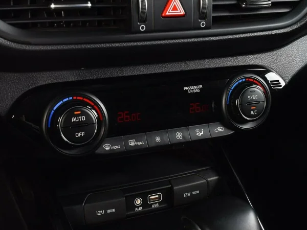 Kia Cerato, IV фото №9