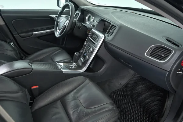 Volvo S60, II фото №12