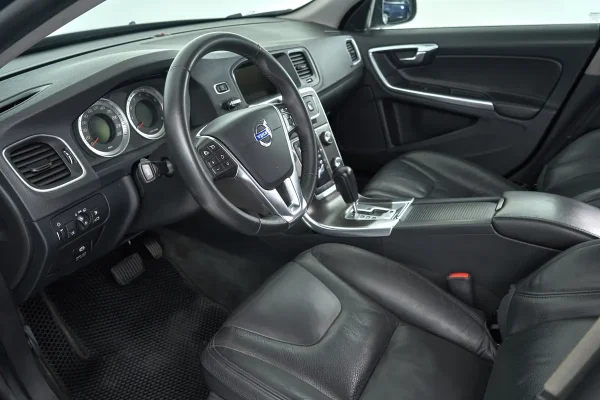 Volvo S60, II фото №13