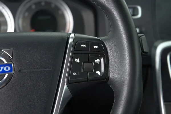 Volvo S60, II фото №18