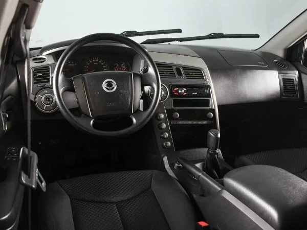 SsangYong Kyron, I Рестайлинг фото №6