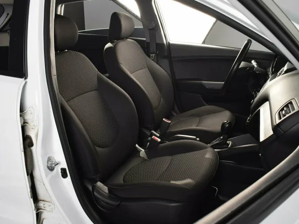 Kia Rio, III Рестайлинг фото №7