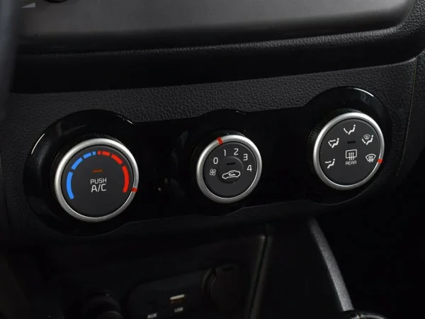 Kia Rio, III Рестайлинг фото №8