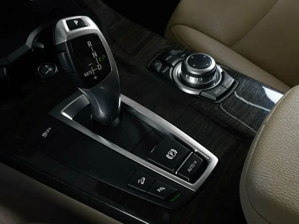 BMW X3, II (F25) фото №8