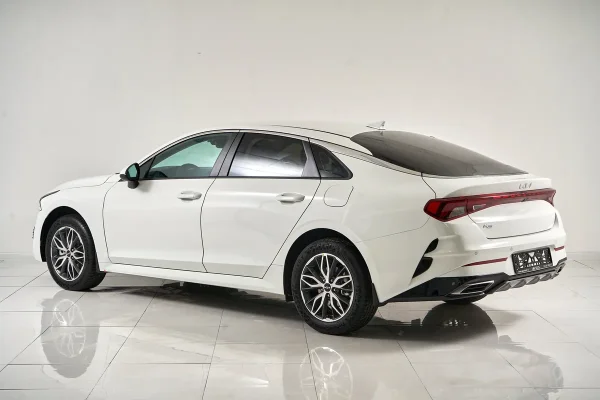 Kia K5, III фото №4