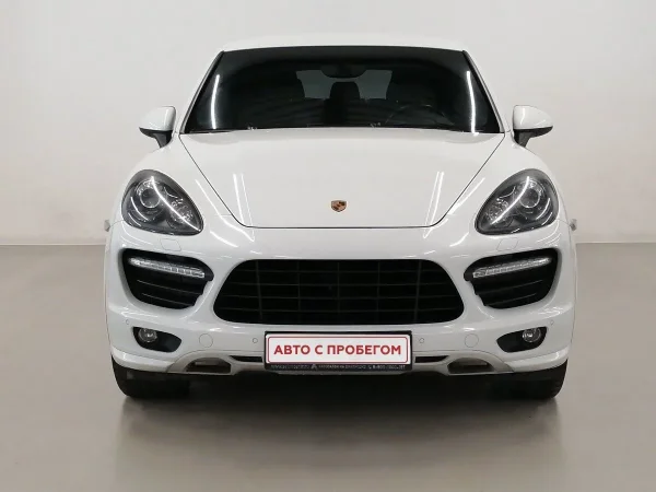 Porsche Cayenne, II (958) фото №2