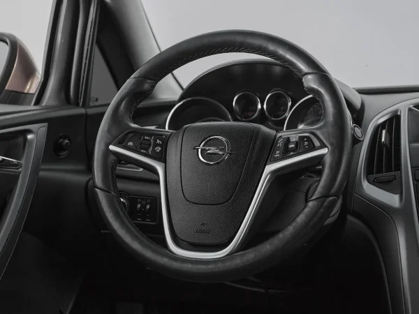 Opel Astra, J Рестайлинг фото №10