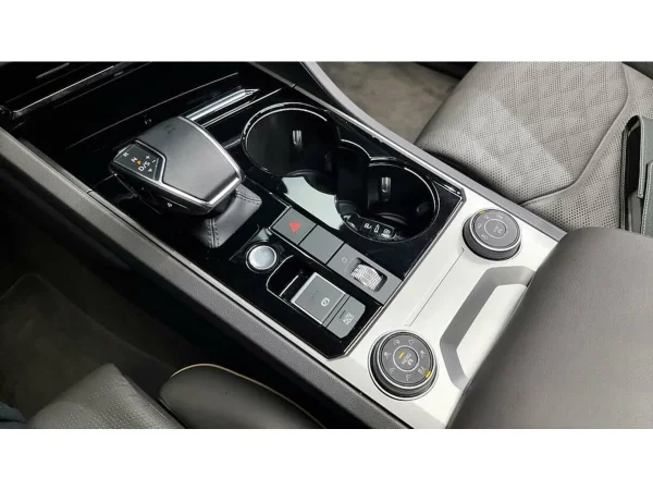 Volkswagen Touareg, III фото №8