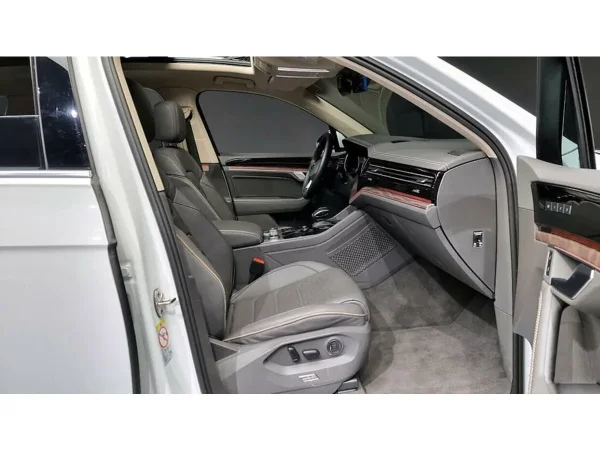 Volkswagen Touareg, III фото №9