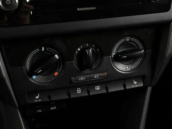 Skoda Rapid, I фото №8