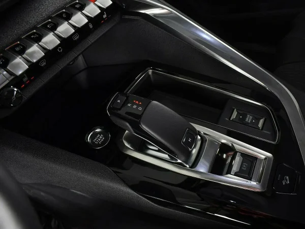 Peugeot 3008, II Рестайлинг фото №8