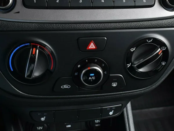 Hyundai Solaris, II Рестайлинг фото №8