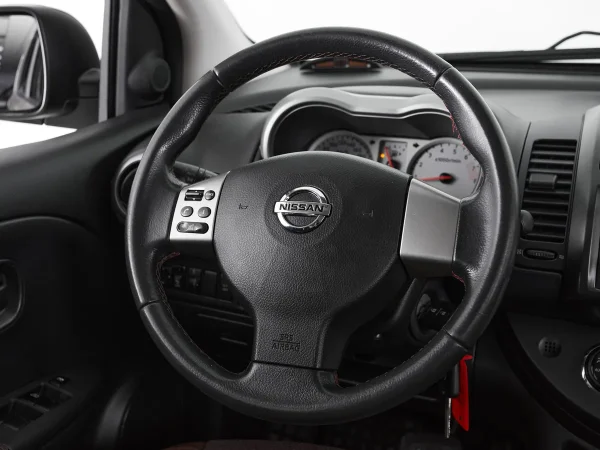 Nissan Note, I Рестайлинг фото №13
