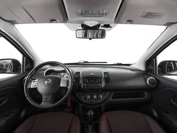 Nissan Note, I Рестайлинг фото №8