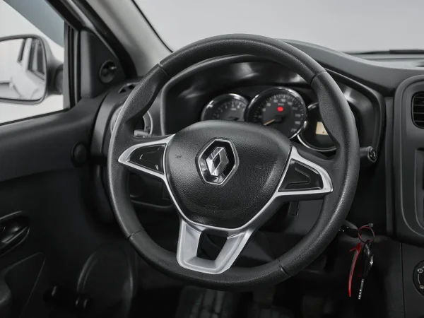 Renault Logan, II Рестайлинг фото №10