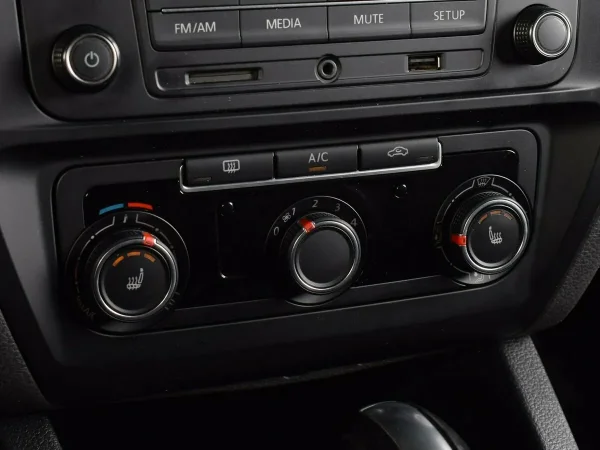 Volkswagen Jetta, VI Рестайлинг фото №8