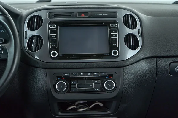 Volkswagen Tiguan, I Рестайлинг фото №10