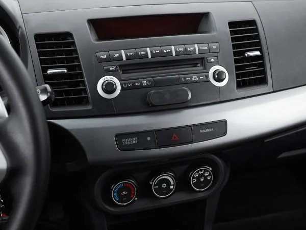Mitsubishi Lancer, X фото №12