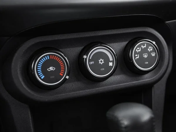 Mitsubishi Lancer, X фото №13