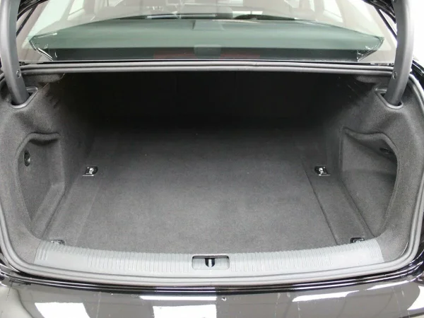 Audi A4, V (B9) фото №7