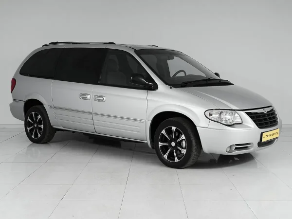 Chrysler Town & Country, IV Рестайлинг фото №3