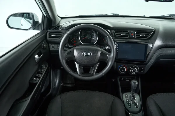 Kia Rio, III фото №10