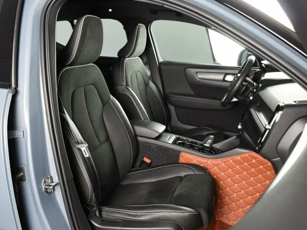 Volvo XC40, I фото №7