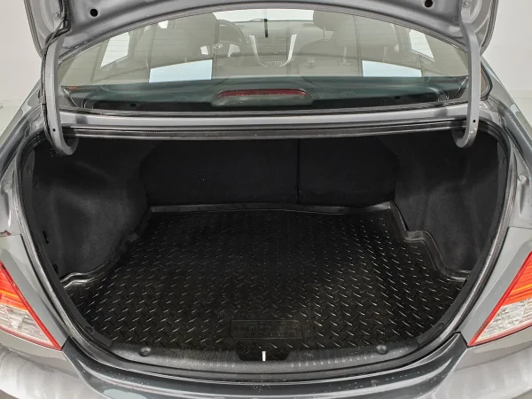 Hyundai Solaris, I фото №16
