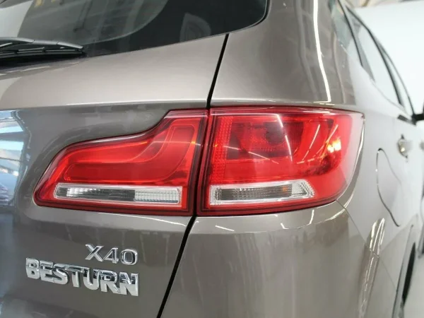 FAW Besturn X40, I фото №8
